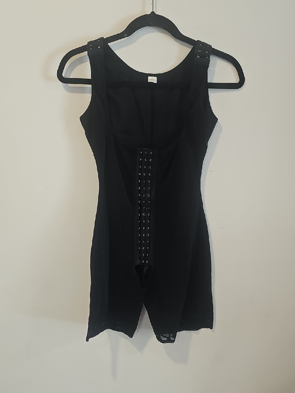 Source Unknown Black Full-Body Shapewear with Front Hook Closure